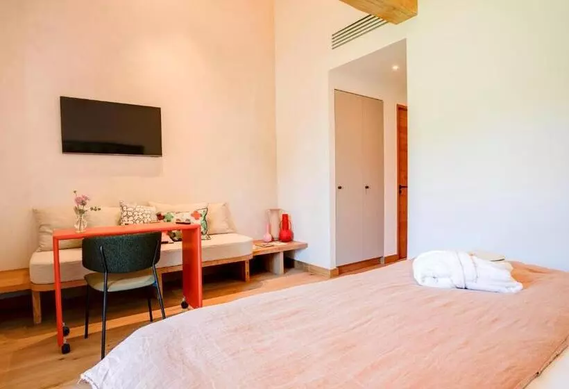 Hotelli Domaine De Panery