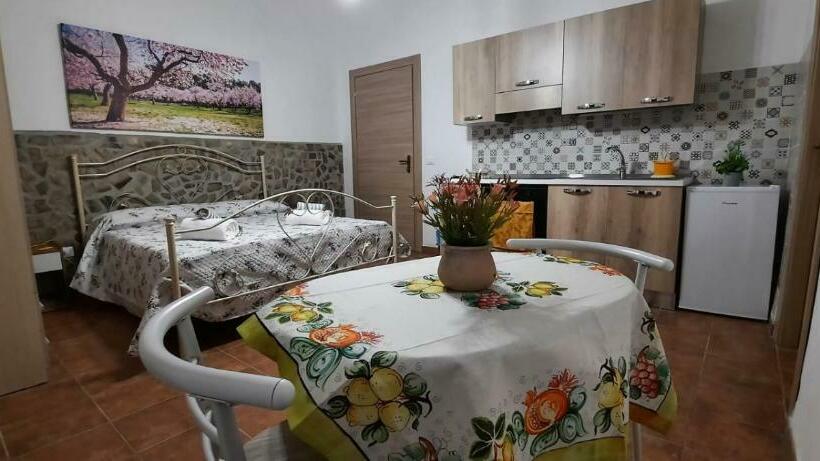 酒店 El Pavino Agriturismo Ristorante Pizzeria Alloggi