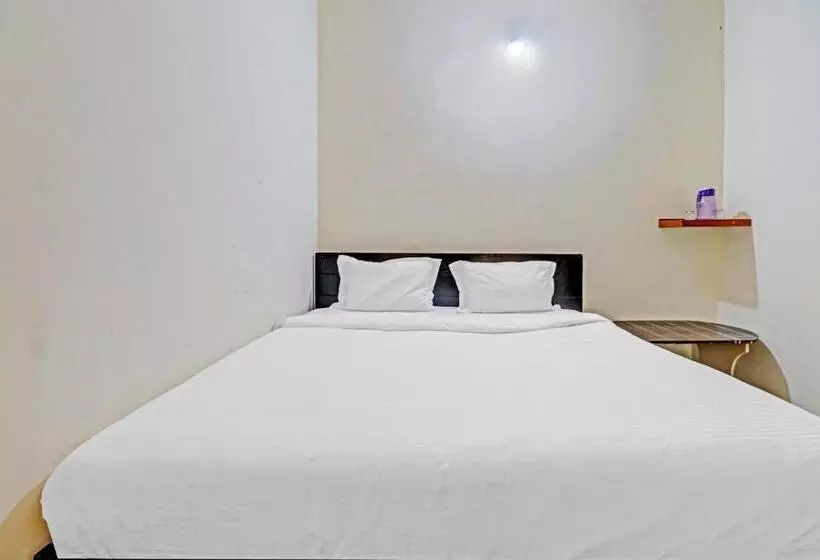 Hotelli Oyo 90537 Green Residency