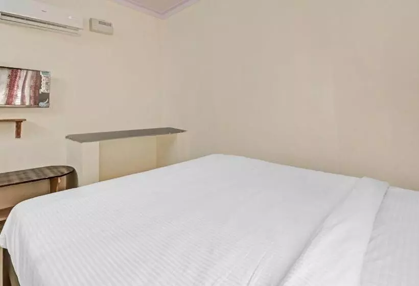 Hotelli Oyo 90537 Green Residency