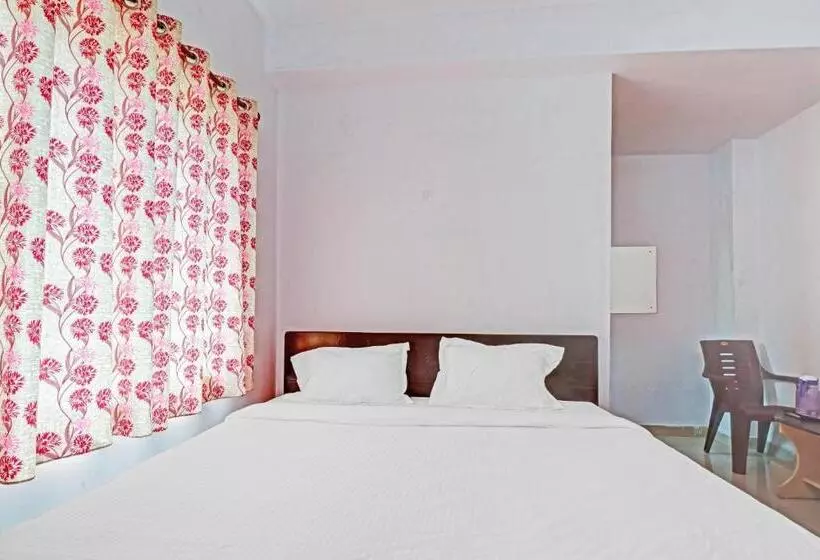 Hotelli Oyo 90537 Green Residency