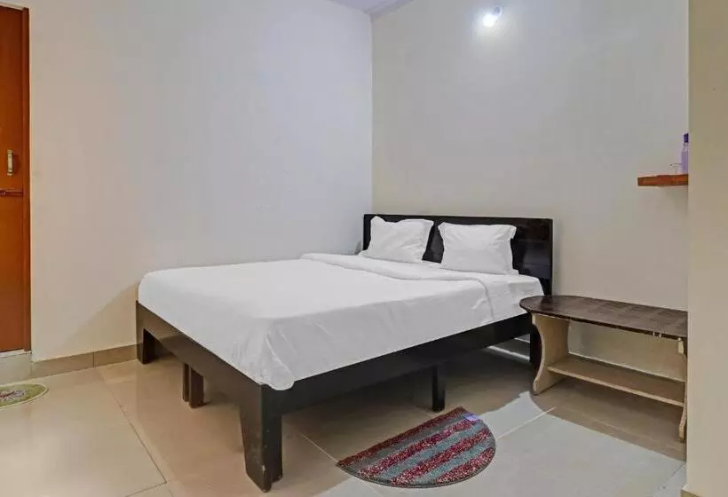 Hotelli Oyo 90537 Green Residency