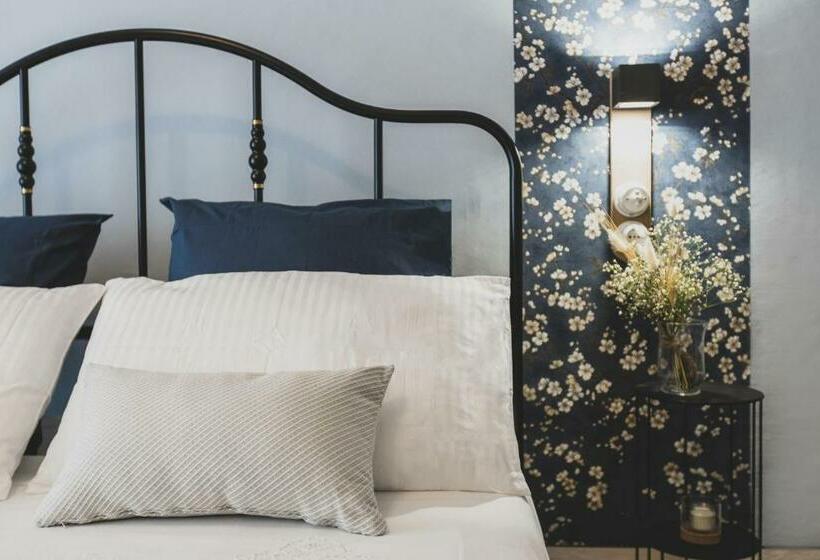 ペンション Donna Elena   Epoque Residence