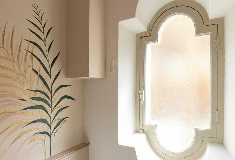 ペンション Donna Elena   Epoque Residence