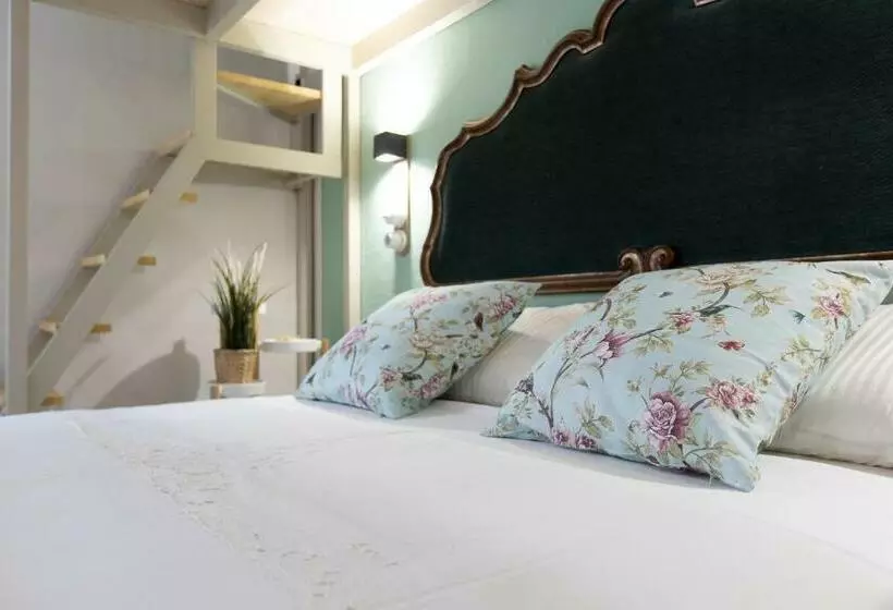 Majatalo Donna Elena   Epoque Residence