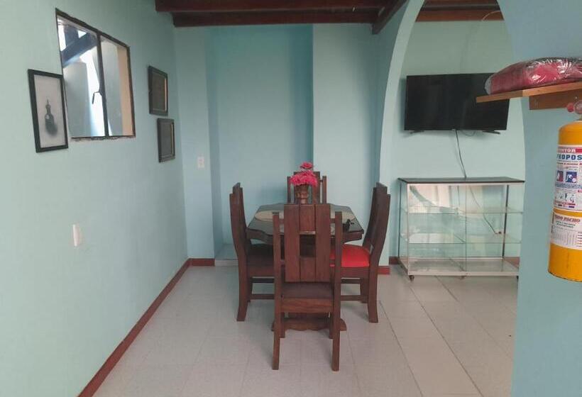 Pension Hostal Heliconias