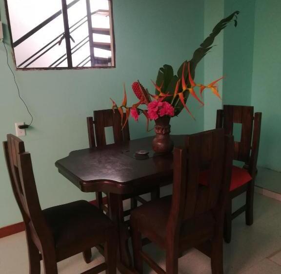 Pension Hostal Heliconias