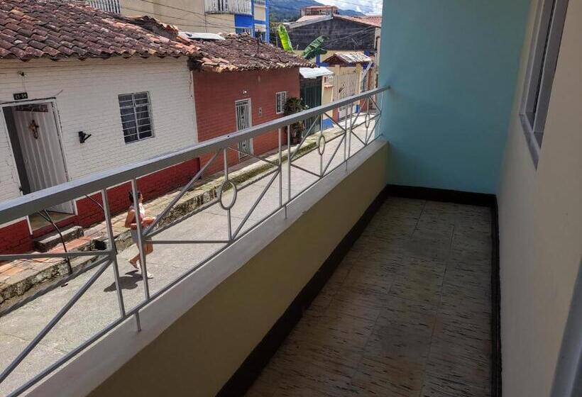 Pension Hostal Heliconias