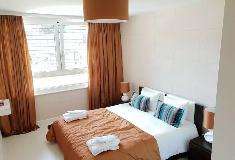 Eglise Catholique   Cosy And Bright Apartment In Montreux