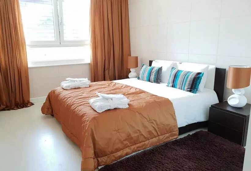 Eglise Catholique   Cosy And Bright Apartment In Montreux