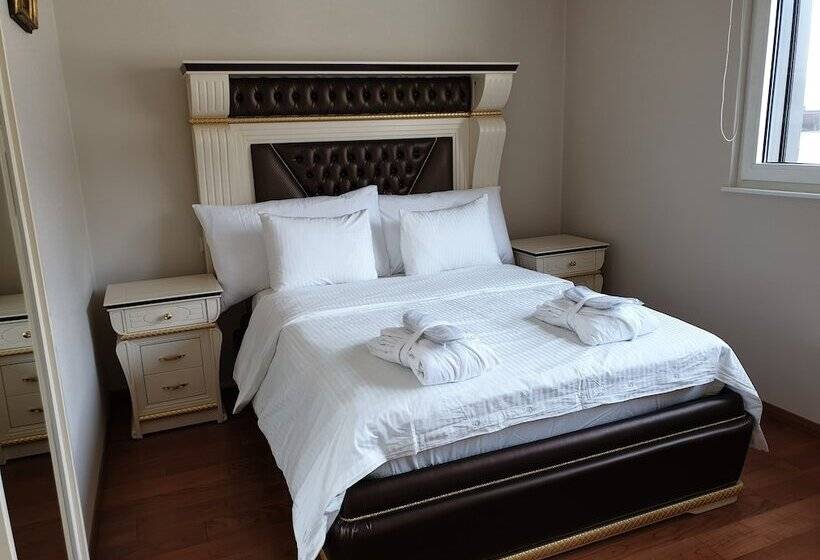 Eglise Catholique   Cosy And Bright Apartment In Montreux