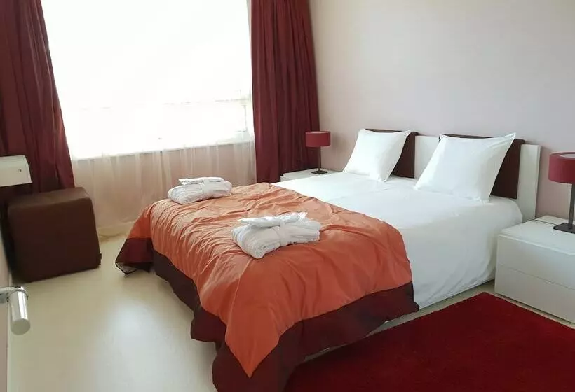 Eglise Catholique   Cosy And Bright Apartment In Montreux