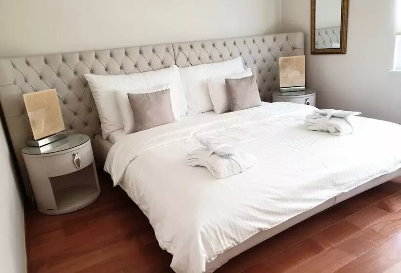 Eglise Catholique   Cosy And Bright Apartment In Montreux