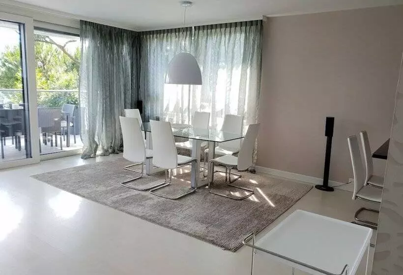 Eglise Catholique   Cosy And Bright Apartment In Montreux