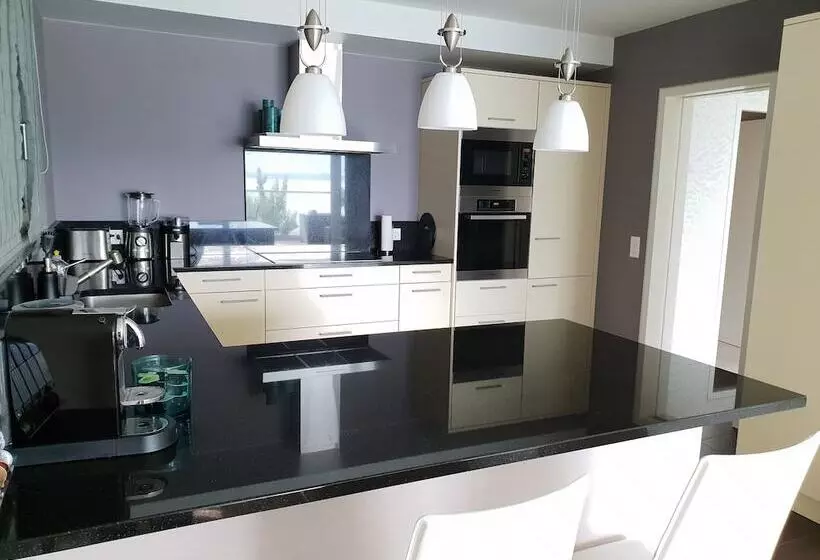 Eglise Catholique   Cosy And Bright Apartment In Montreux