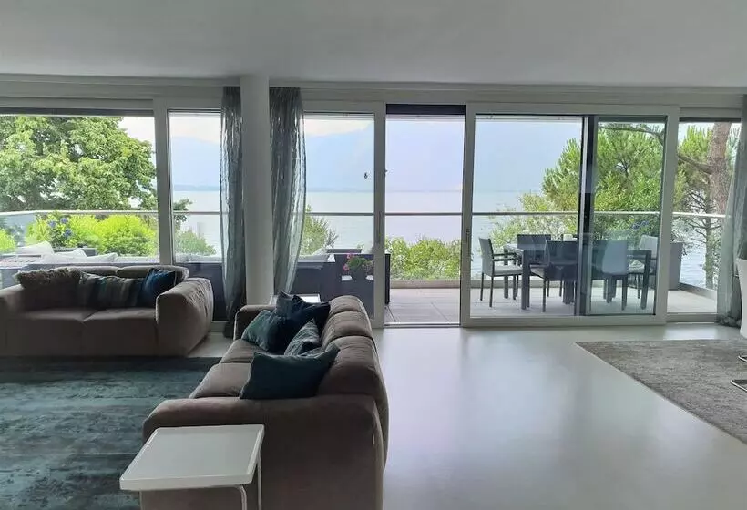 Eglise Catholique   Cosy And Bright Apartment In Montreux