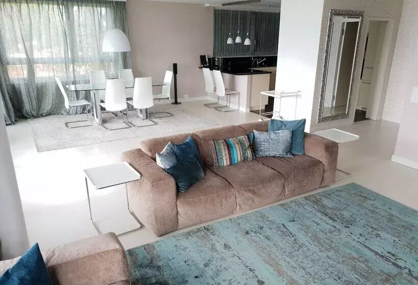 Eglise Catholique   Cosy And Bright Apartment In Montreux