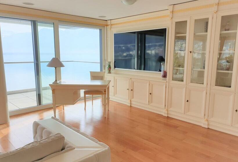 Eglise Catholique   Cosy And Bright Apartment In Montreux