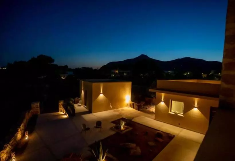 تختخواب و صبحانه Setteminne Resort Design