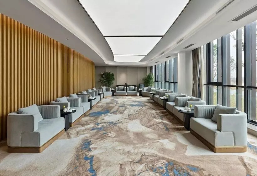 Hotelli Garrya Huzhou Lucun