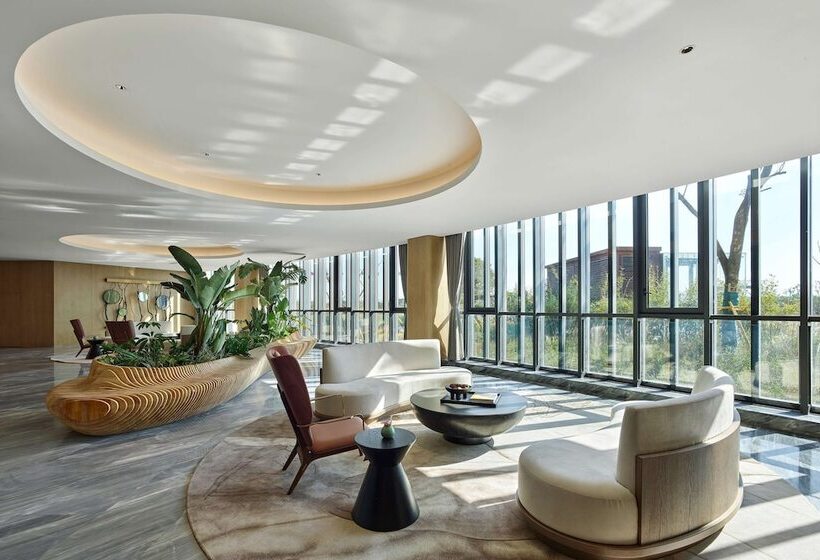 Hotel Garrya Huzhou Lucun