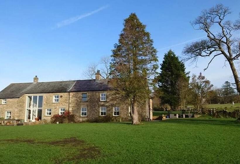 Inviting 1 Bed Cottage In Preston