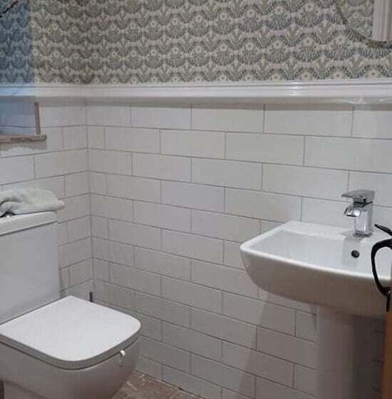 Inviting 1 Bed Cottage In Preston