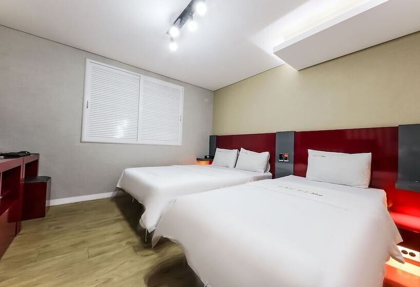 Motel Daejeon Yongjeon Storyline