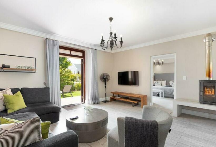 Winelands Golf Lodges 17