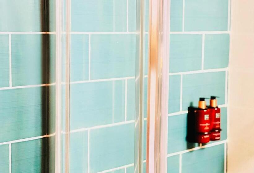 Canaryislandshost L Lava Y Mar Lanzarote