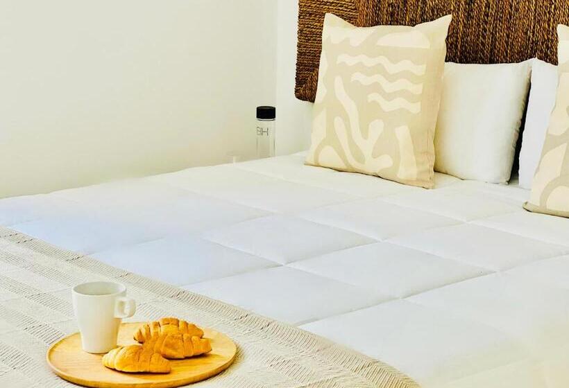 Canaryislandshost L Lava Y Mar Lanzarote