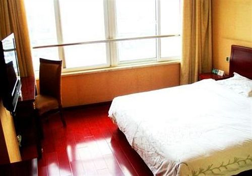 Super 8 Hotel Suzhou Le Yuan