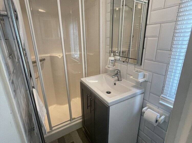 The Winchester Chalet By Sasco