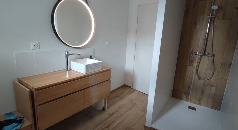 민박 La Demeure De L Aubance