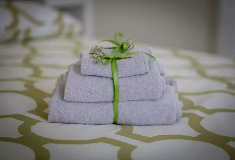 تختخواب و صبحانه Maris Terra