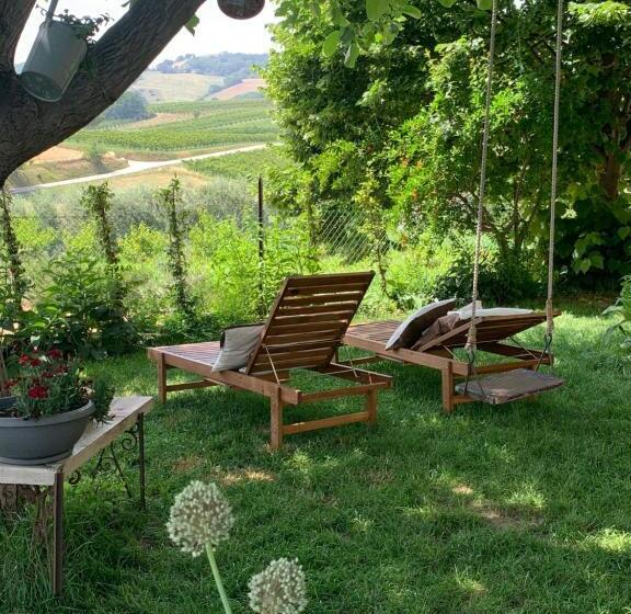 Bed and Breakfast Scholabnb “ Percorso Esperenziale Di Vita Rurale Sostenibile”