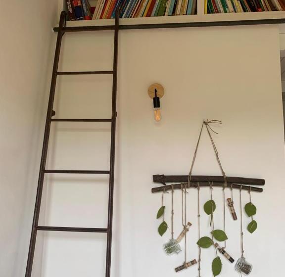 Bed and Breakfast Scholabnb “ Percorso Esperenziale Di Vita Rurale Sostenibile”