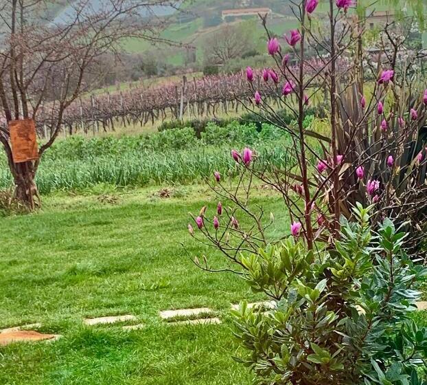 Bed and Breakfast Scholabnb “ Percorso Esperenziale Di Vita Rurale Sostenibile”