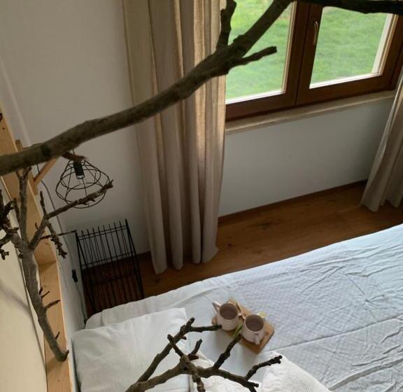 Bed and Breakfast Scholabnb “ Percorso Esperenziale Di Vita Rurale Sostenibile”