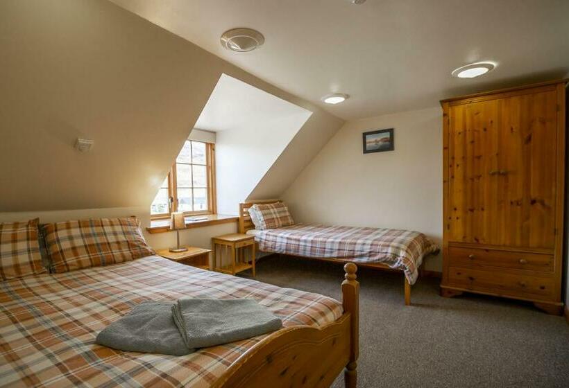 הוסטל Inchnadamph Explorers Lodge