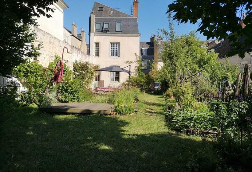 Bed and Breakfast Demeure De Boisclaireau