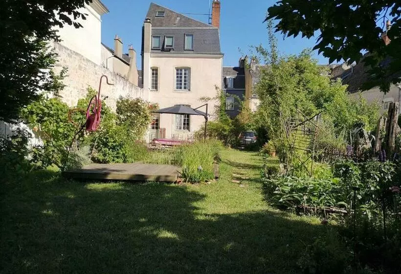 ベッドアンドブレックファースト Demeure De Boisclaireau