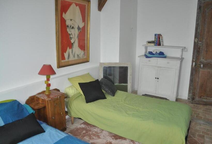 Bed and Breakfast Demeure De Boisclaireau