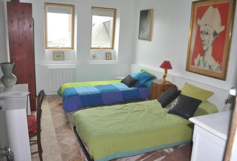 Bed and Breakfast Demeure De Boisclaireau