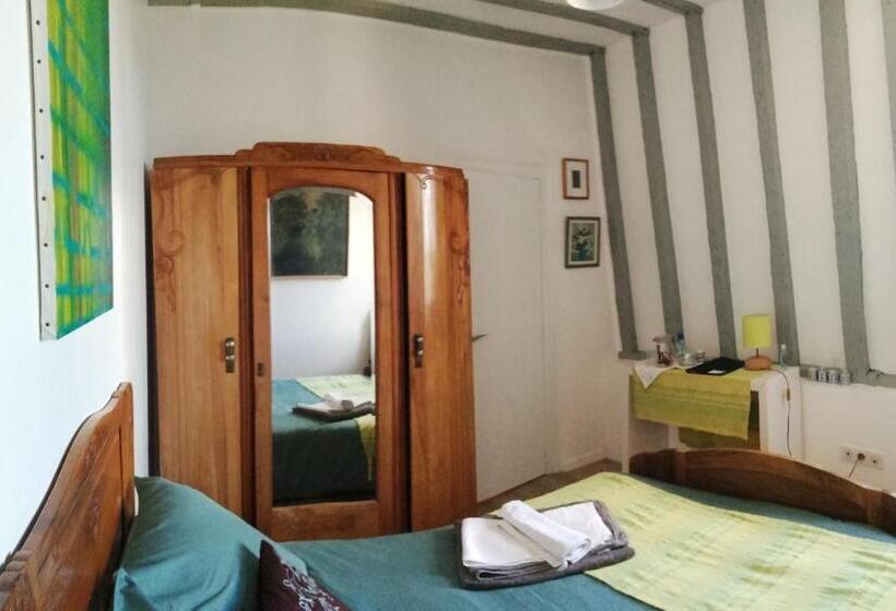 Bed and Breakfast Demeure De Boisclaireau