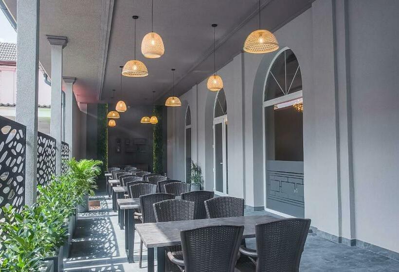 בית מלון כפרי Corvin House