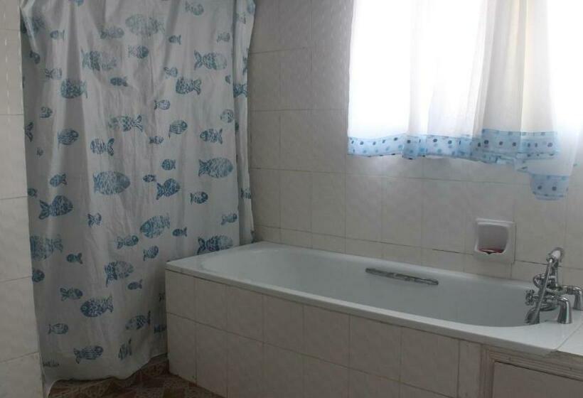 هتل Tranquil Homestays