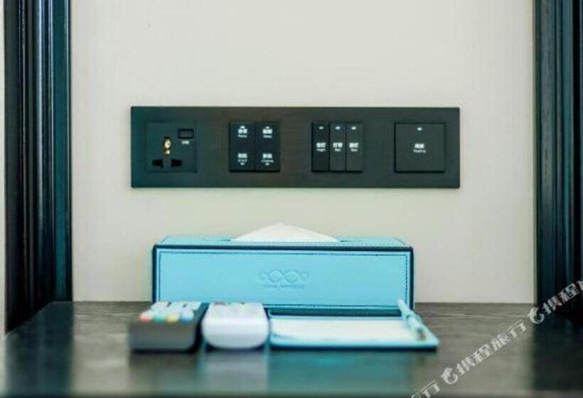 Xana Hotelle Chongqing Liberation Monument Hongyadong Branch