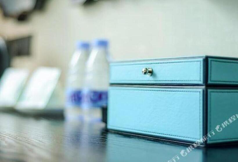 Xana Hotelle Chongqing Liberation Monument Hongyadong Branch