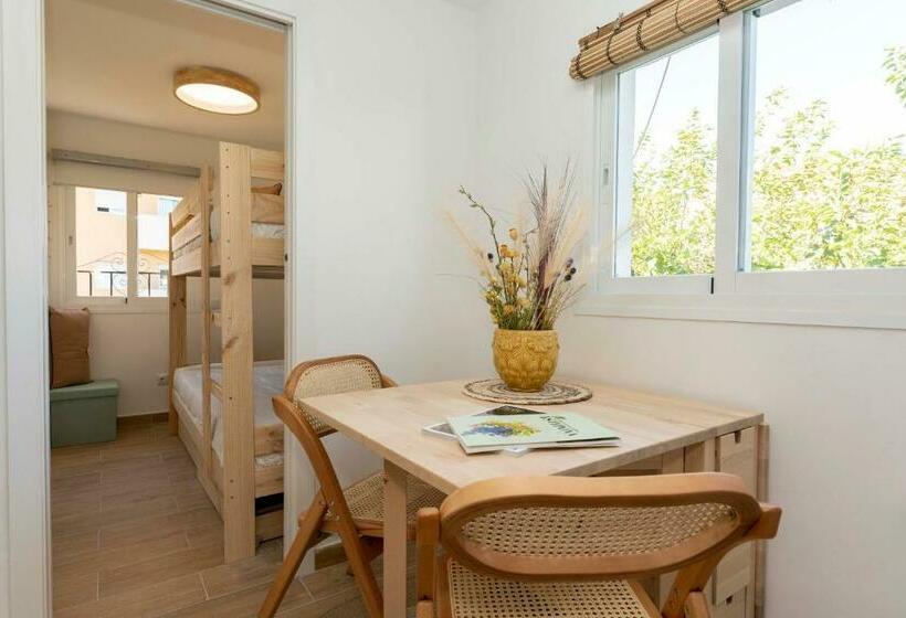 Apartamento De Dos Dormitorios En Casco Histórico